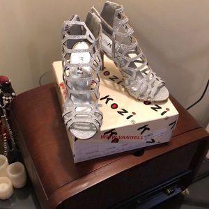 Silver Kozi 3.5 inch heels size 6